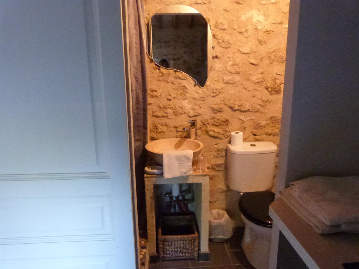 Petit Studio Le Pigeonnier A 5 Mn De Lourmarin Puyvert Bagian luar foto